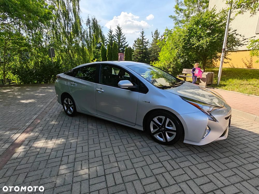 Toyota Prius 1.8 Hybrid Prestige - 4