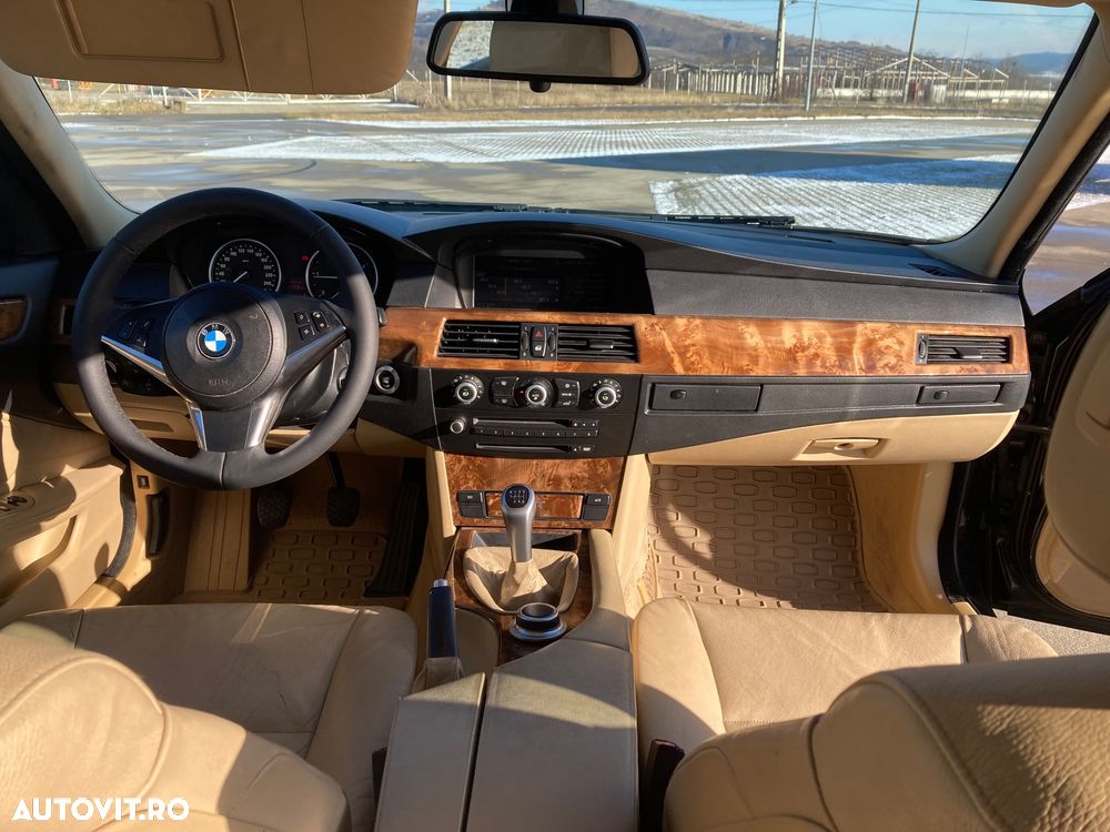 BMW Seria 5 520d - 8