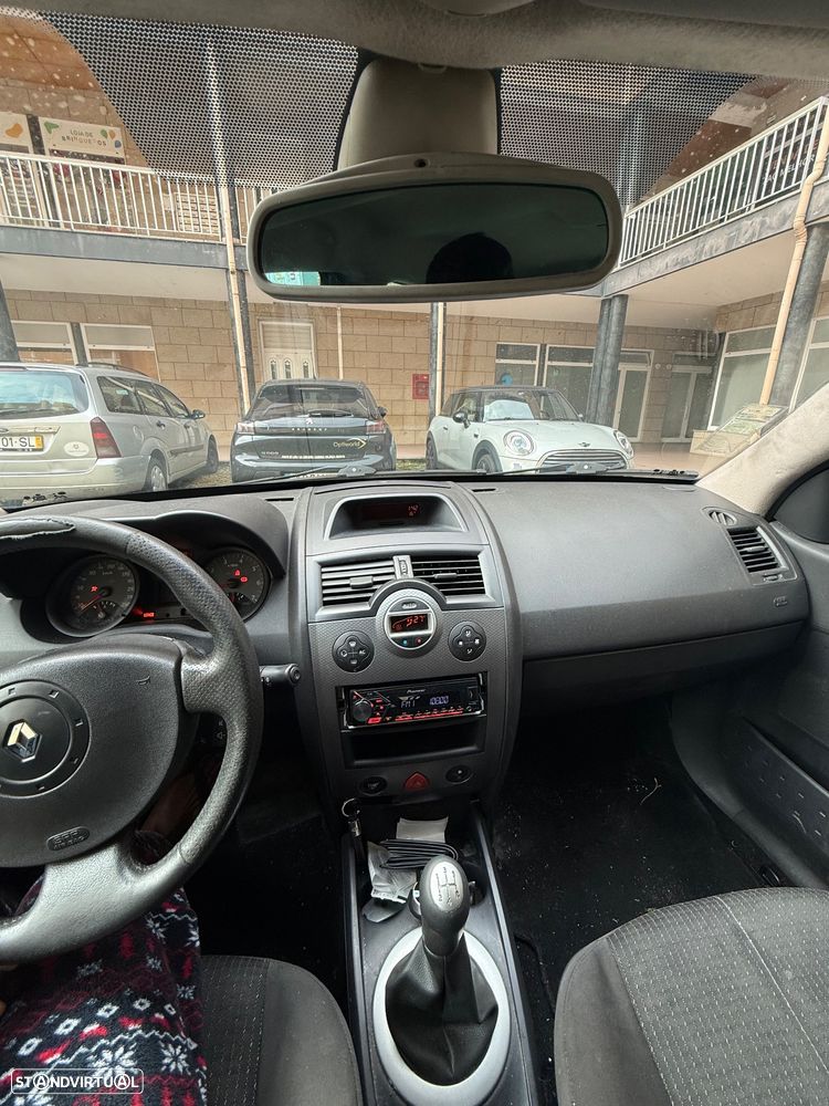 Renault Mégane 1.5 dCi Confort Authentique - 5