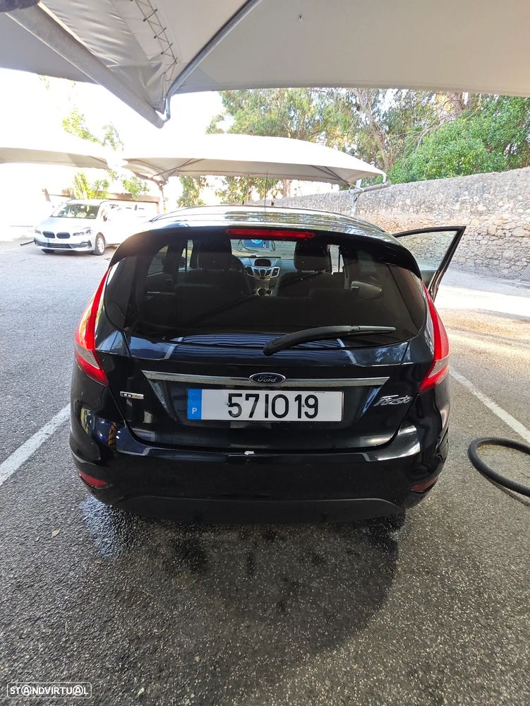 Ford Fiesta 1.6 TDCI Titanium - 15