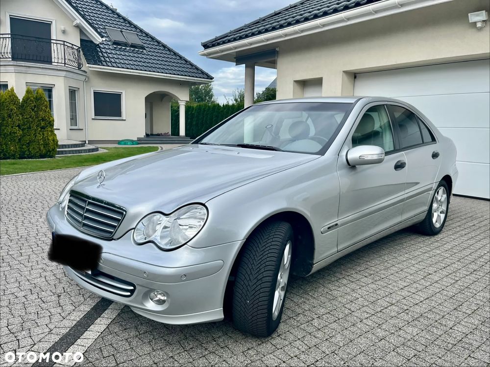 Mercedes-Benz Klasa C 180 Kompressor Automatik Classic - 12