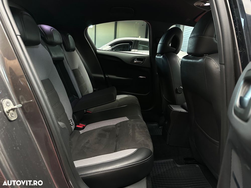 Citroën DS4 PureTech 130 S&S - 22