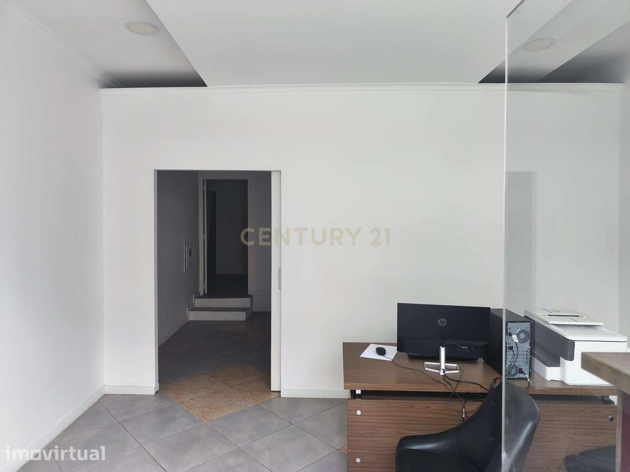Moradia T2  |  Terraço  |  Com loja ou garagem - Grande imagem: 2/14