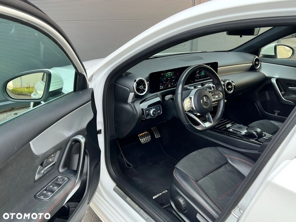 Mercedes-Benz Klasa A 180 AMG Line 7G-DCT - 8