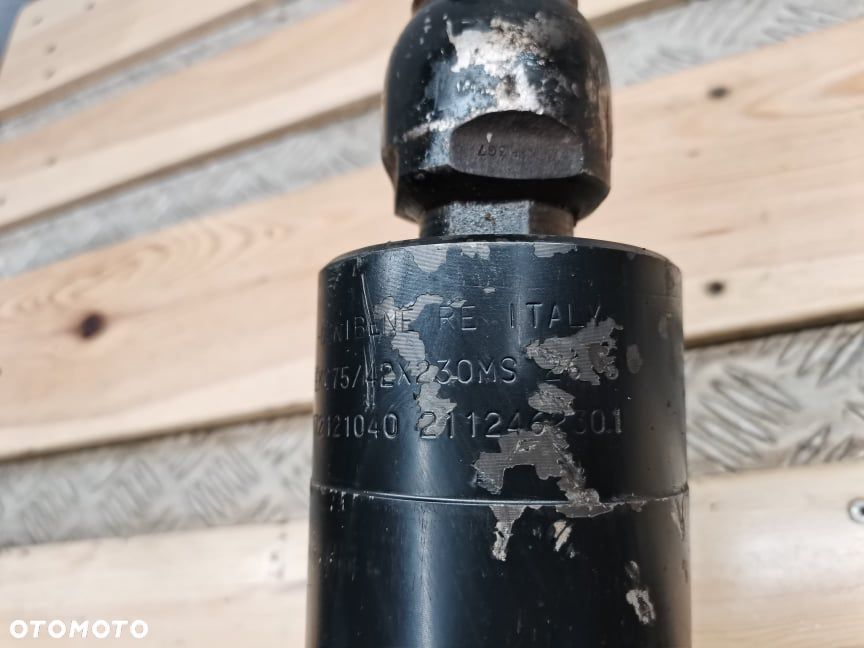 Manitou MT 625-75H {Cylinder hydrauliczny skrętu} - 7