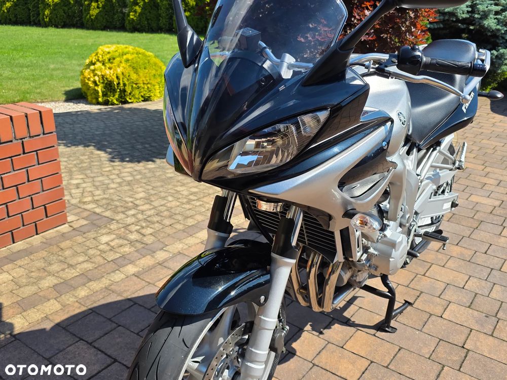 Yamaha FZ6 - 8