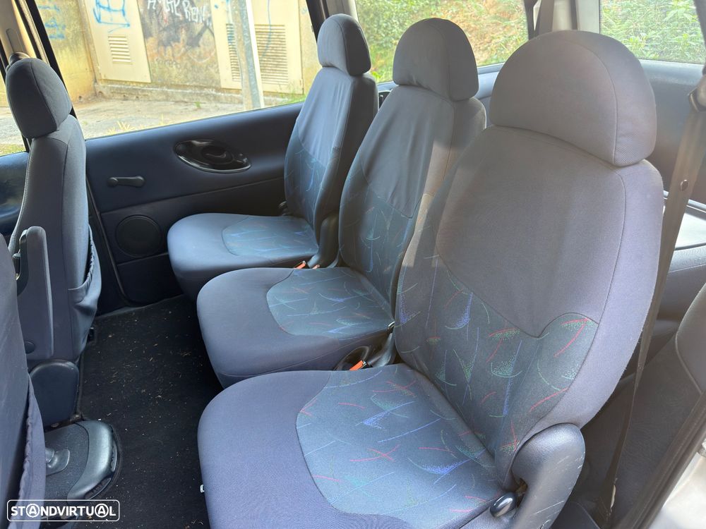 VW Sharan 1.9 TDi Trendline 7L - 13