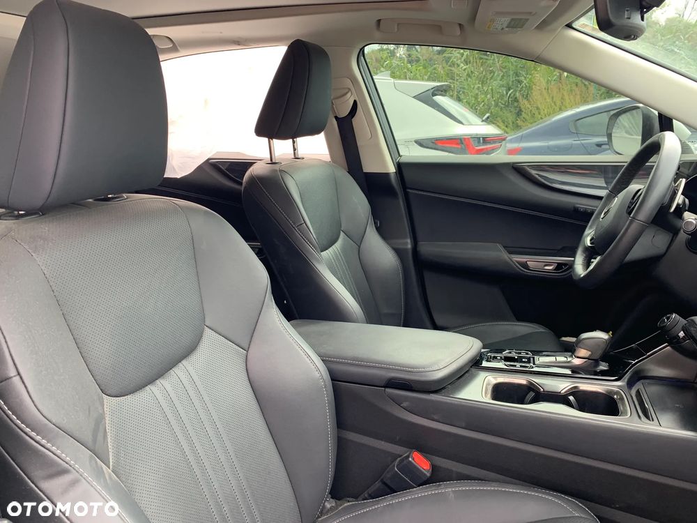Lexus NX 350h Business - 13
