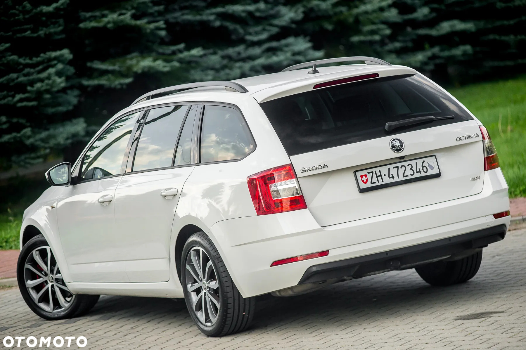 Skoda Octavia Combi 2.0 TSI 4x4 DSG Soleil - 9