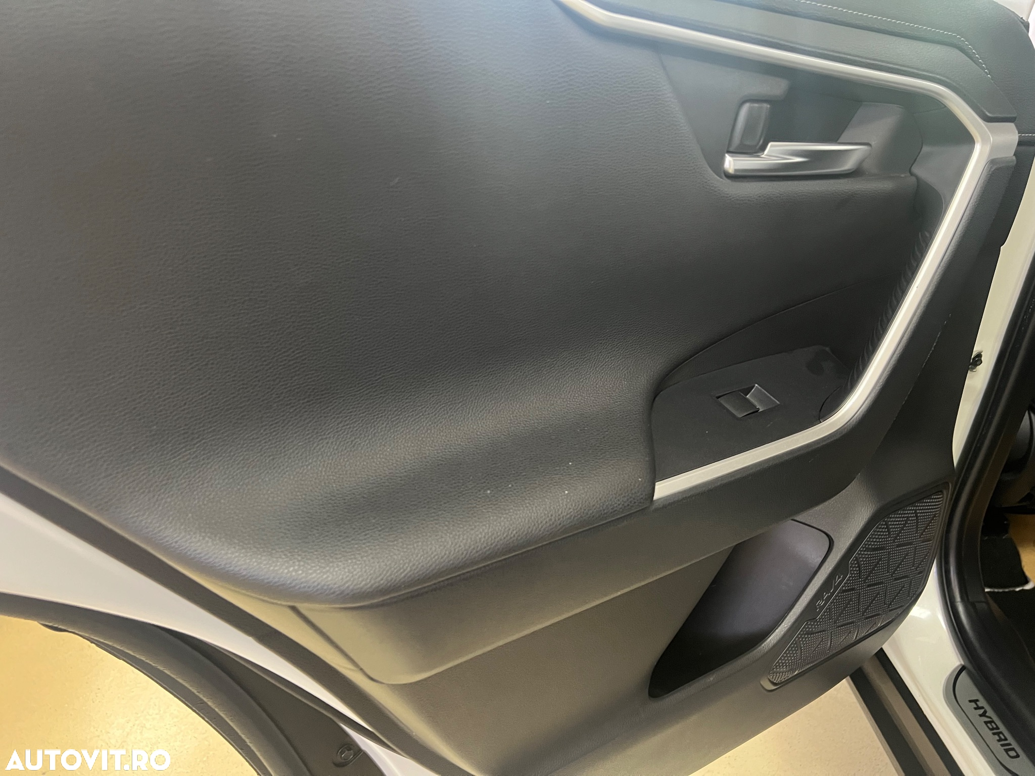 Toyota RAV4 - 18