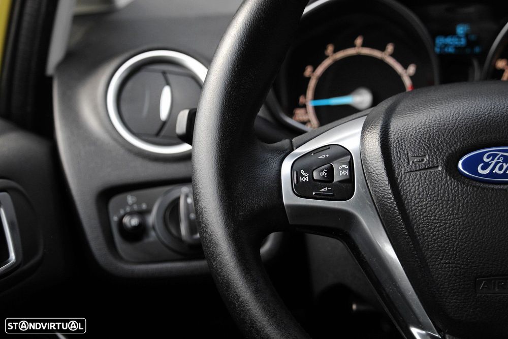 Ford Fiesta 1.0 EcoBoost Titanium - 22