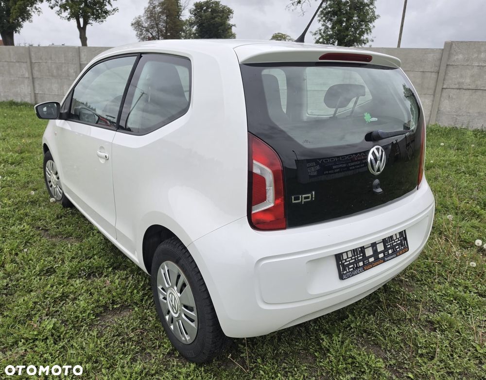 Volkswagen up! United - 12