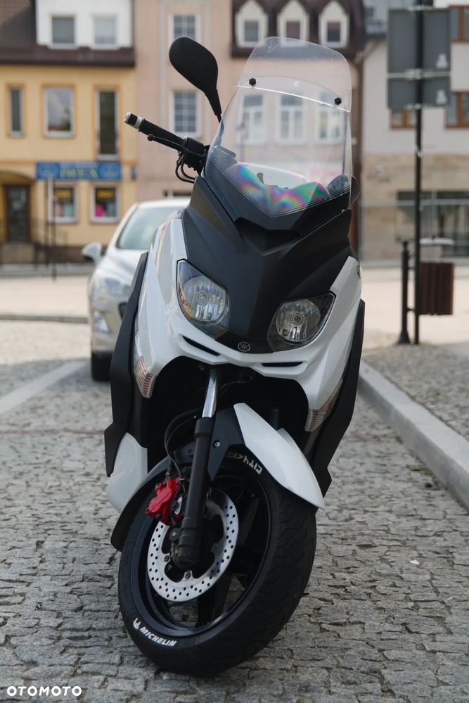 Yamaha X-max - 4