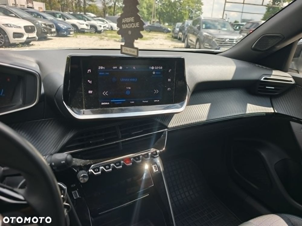 Peugeot 2008 PureTech 100 Allure - 16
