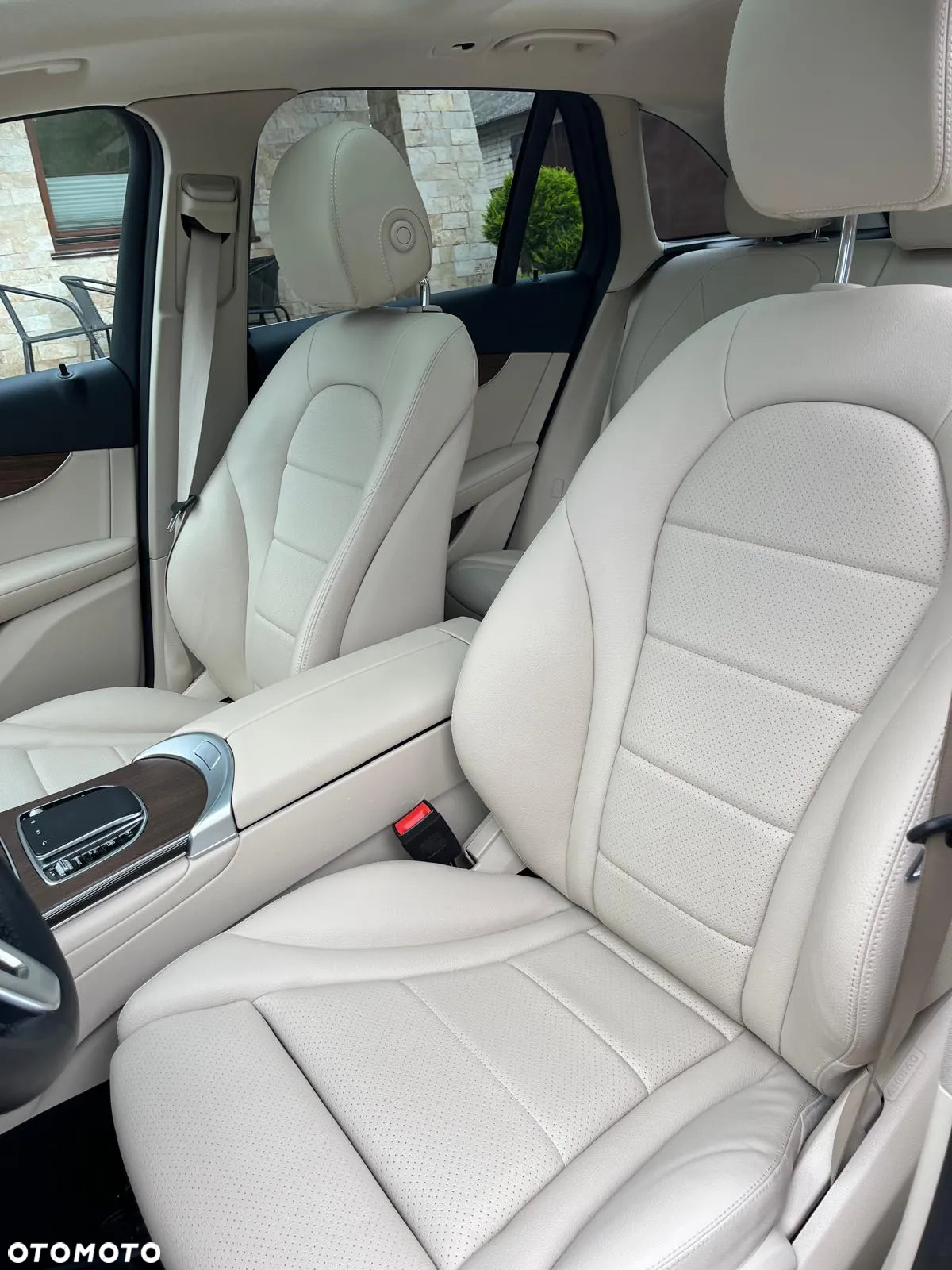 Mercedes-Benz GLC 300 4Matic 9G-TRONIC - 24