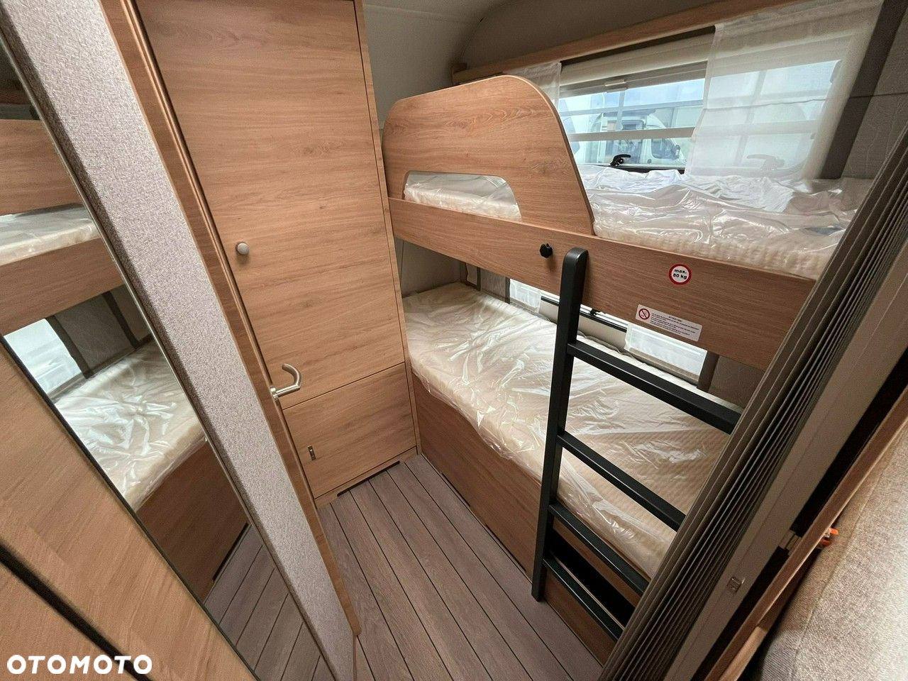KNAUS SÜDWIND 500 QDK 60 YEARS - 15