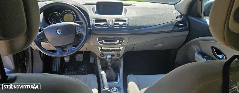 Renault Mégane Sport Tourer 1.5 dCi Dynamique - 8