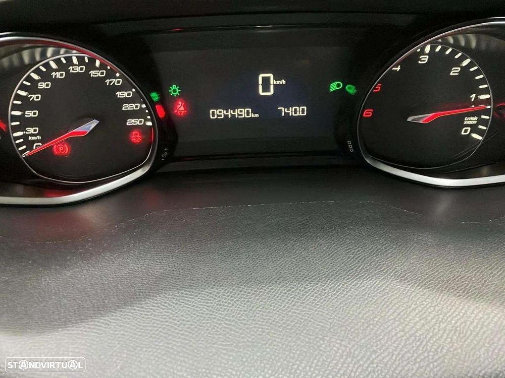 Peugeot 308 1.5 BlueHDi Allure - 12