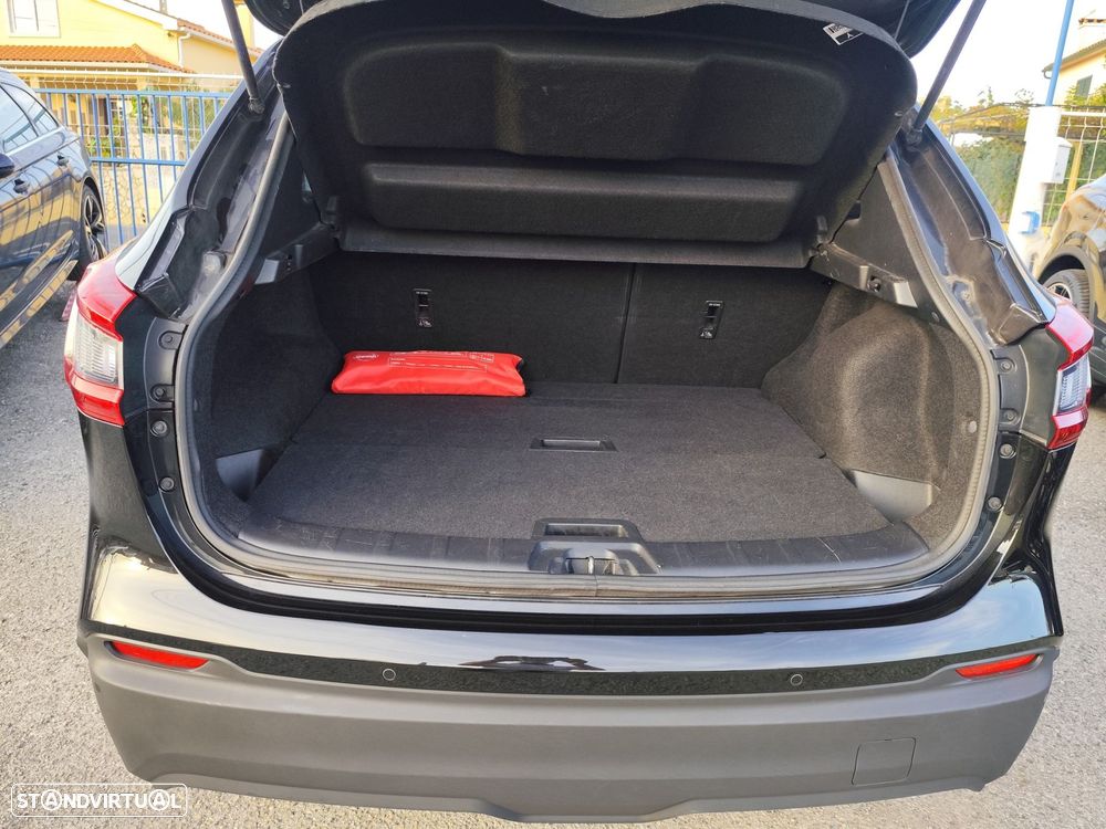 Nissan Qashqai 1.5 dCi N-Connecta - 11
