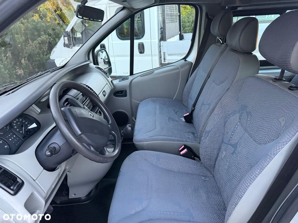 Renault Trafic Passenger Expression - 9
