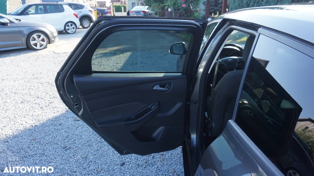 Ford Focus 1.5 TDCi DPF Start-Stopp-System Aut. Business - 8
