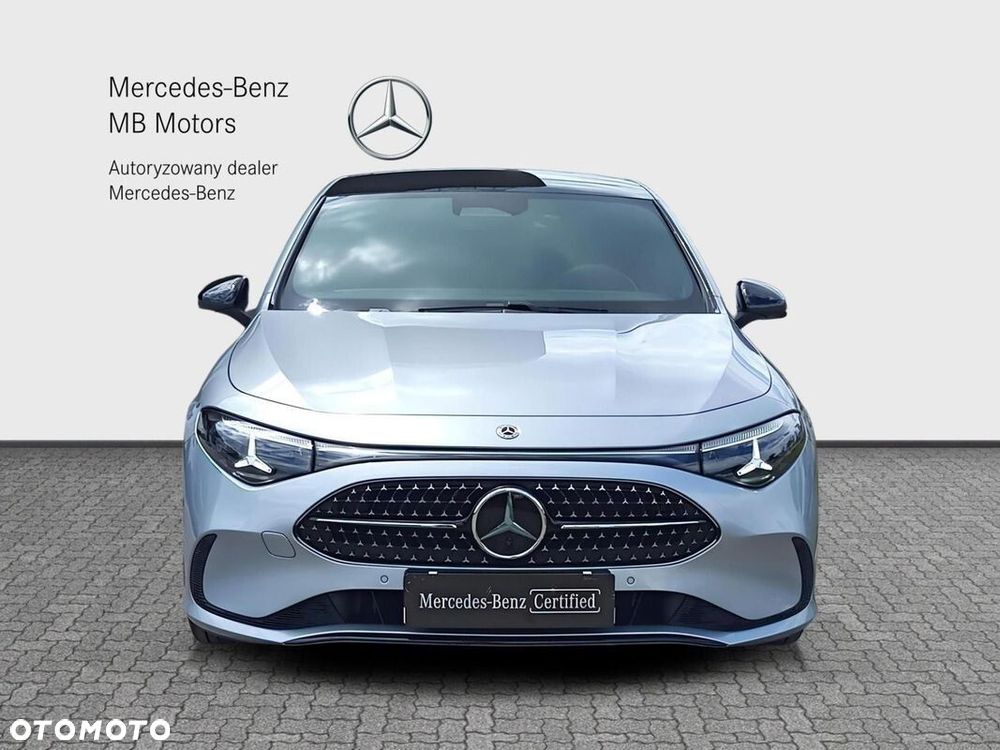 Mercedes-Benz CLA 200 mHEV 8G-DCT - 9