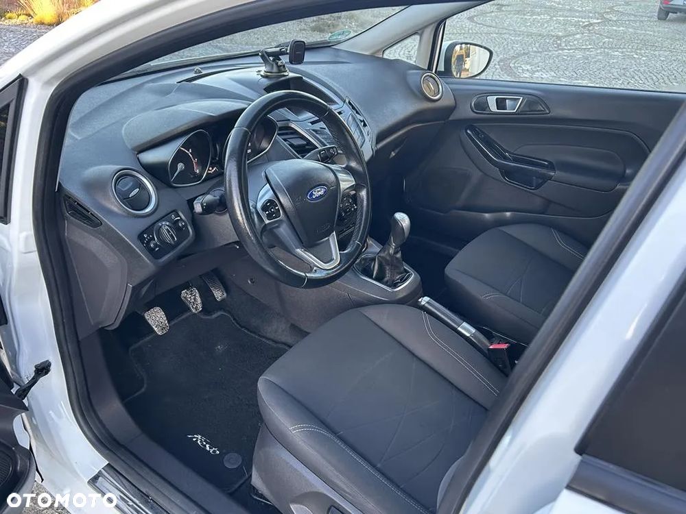 Ford Fiesta - 13