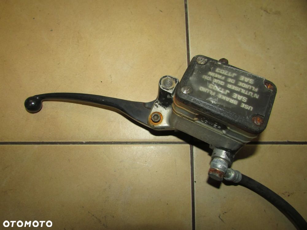 Honda CB 400 N pompa hamulca przód - 1