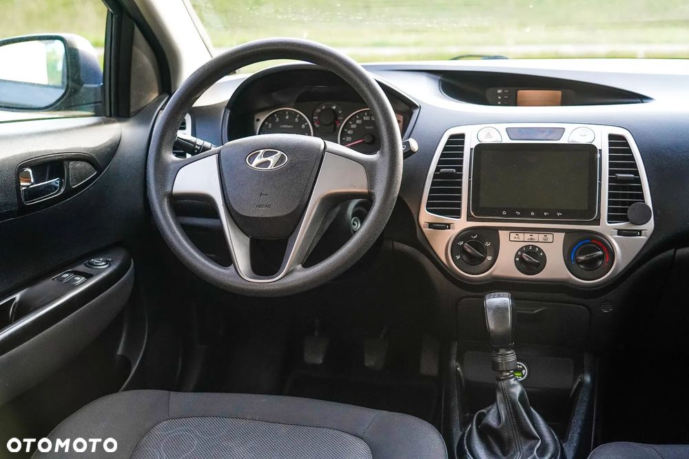 Hyundai i20 1.2 Comfort EU5 - 12