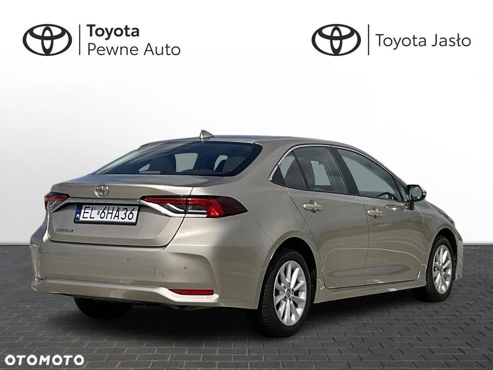 Toyota Corolla - 5