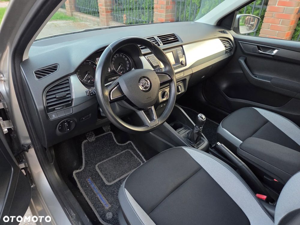Skoda Fabia 1.2 TSI Active - 14