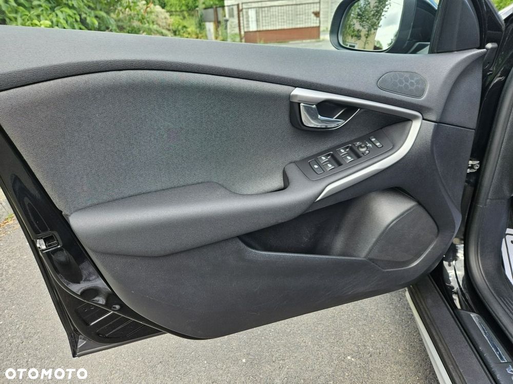 Volvo V40 D2 Geartronic Momentum - 20