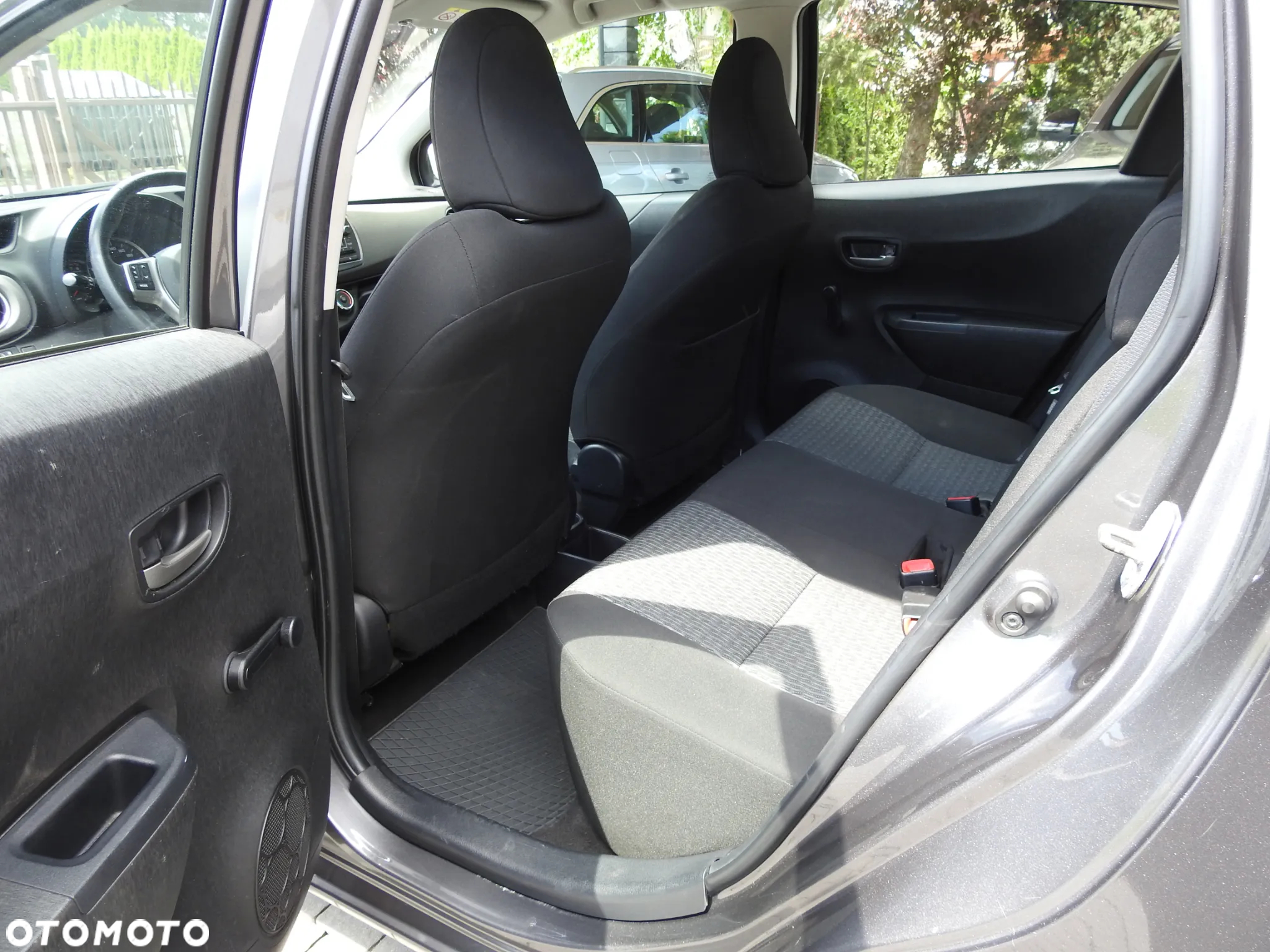 Toyota Yaris 1.0 Active - 10