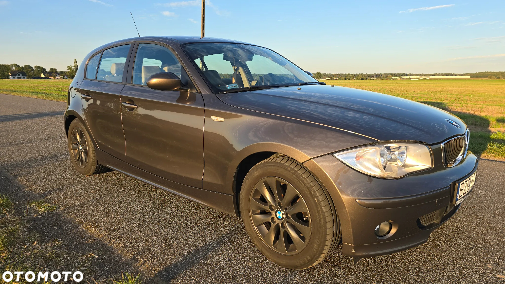 BMW Seria 1 120i - 4