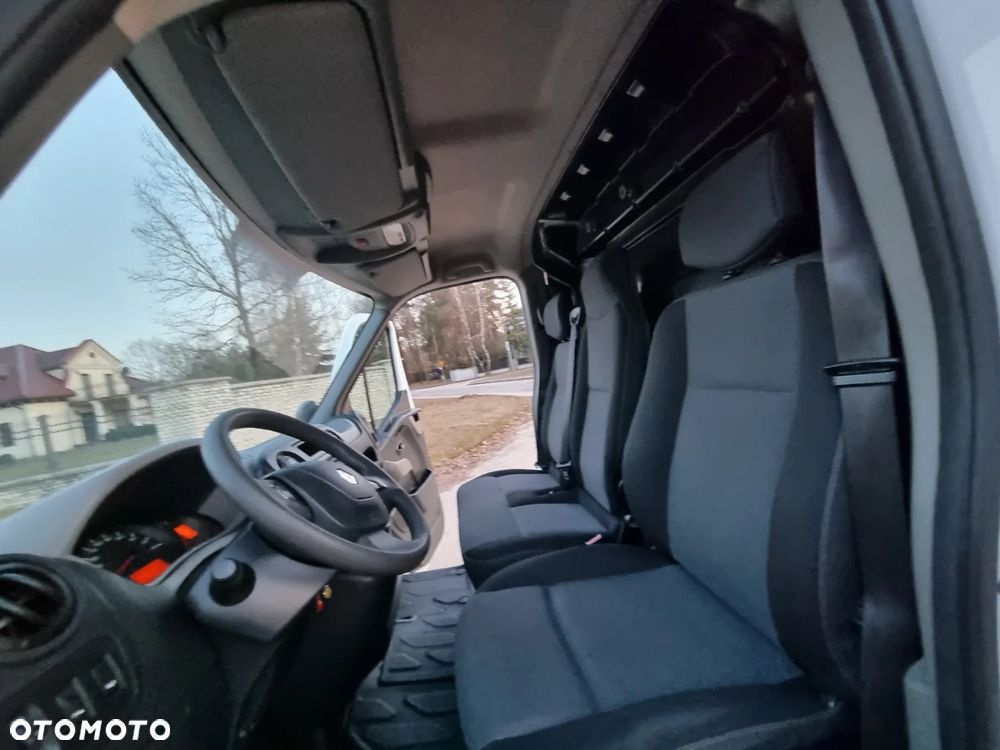 Renault Master - 24