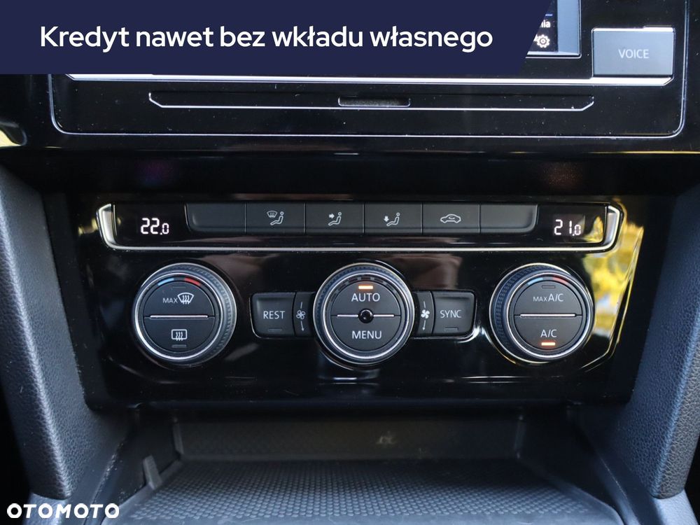 Volkswagen Passat - 15