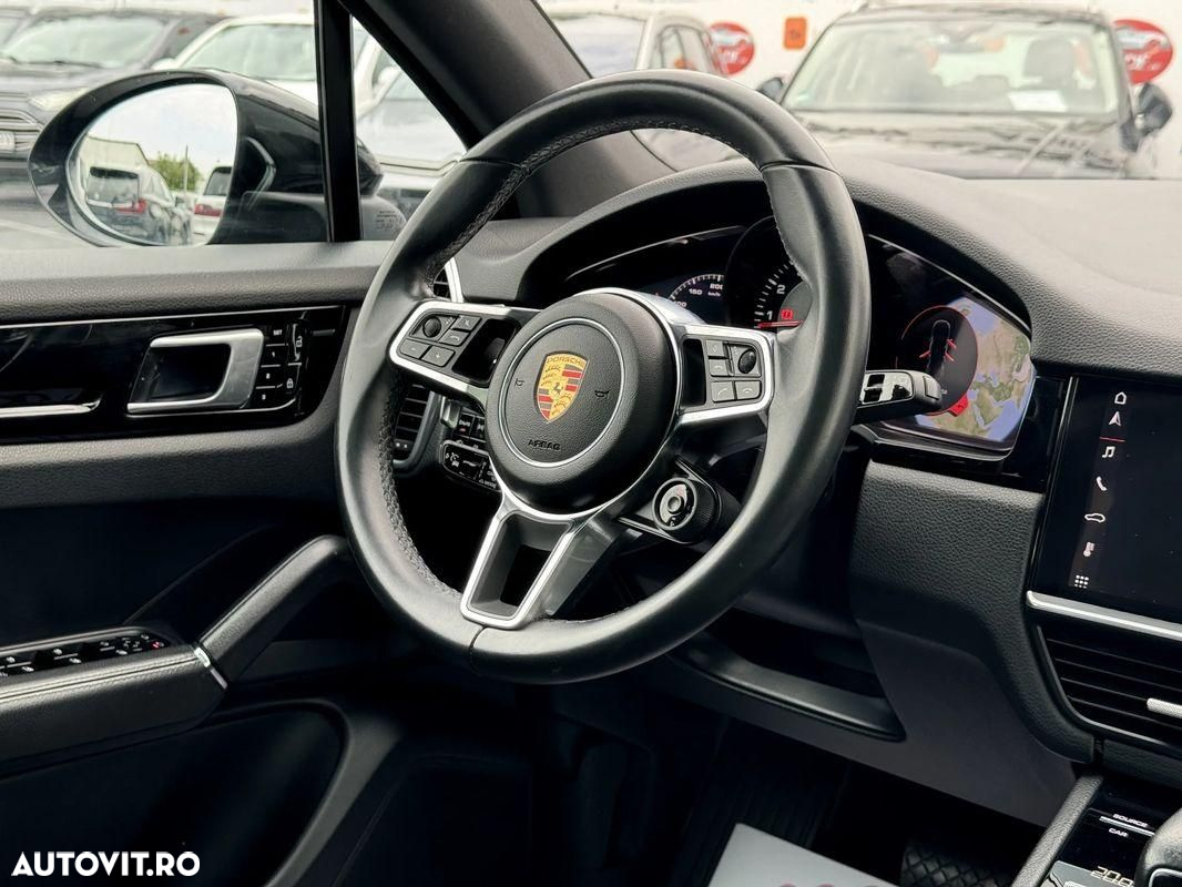 Porsche Cayenne - 8