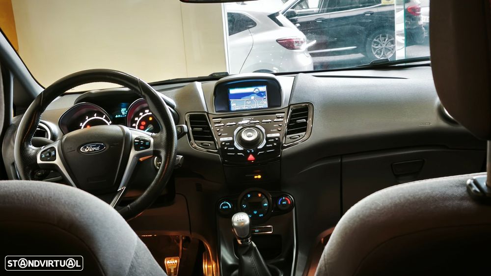 Ford Fiesta 1.0 T EcoBoost STLine - 16