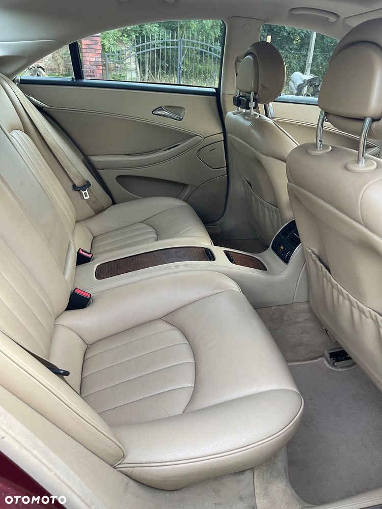 Mercedes-Benz CLS 500 - 12