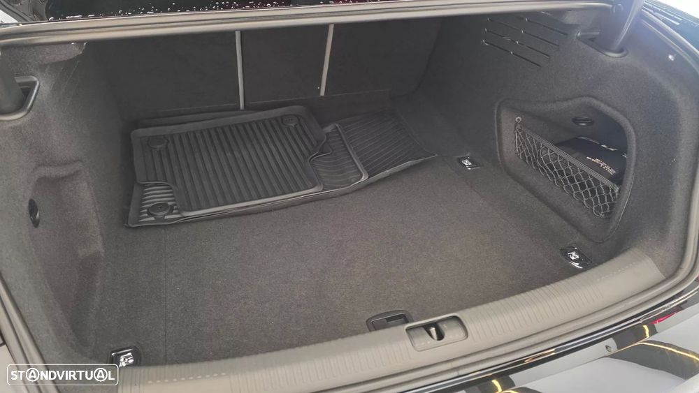 Audi A4 35 TDI S line S tronic - 23