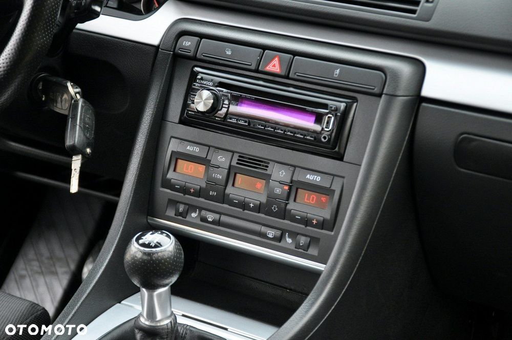 Audi A4 Limousine - 27