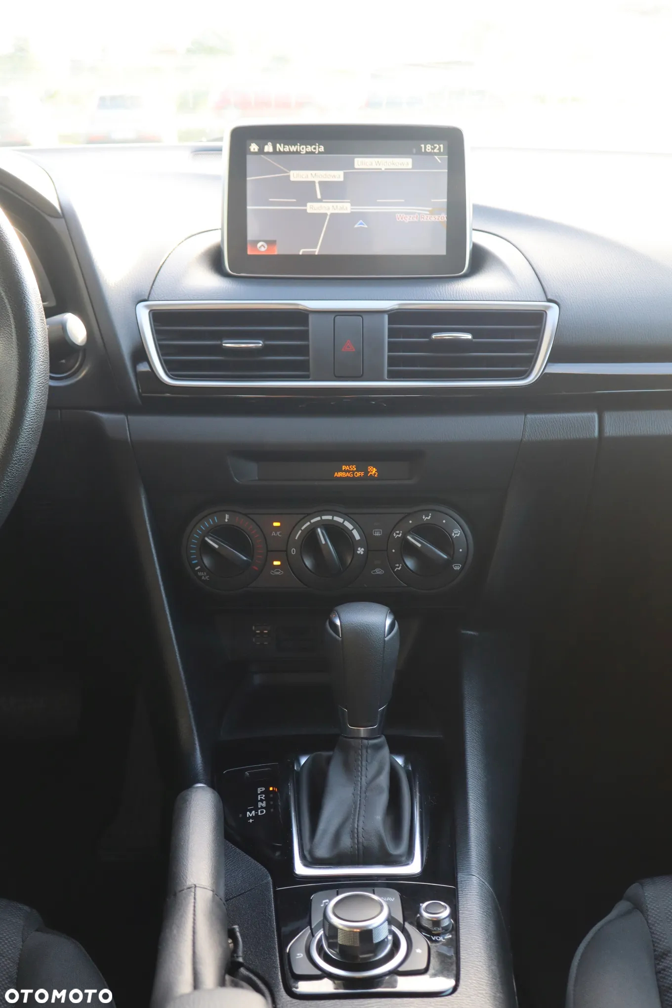 Mazda 3 - 12