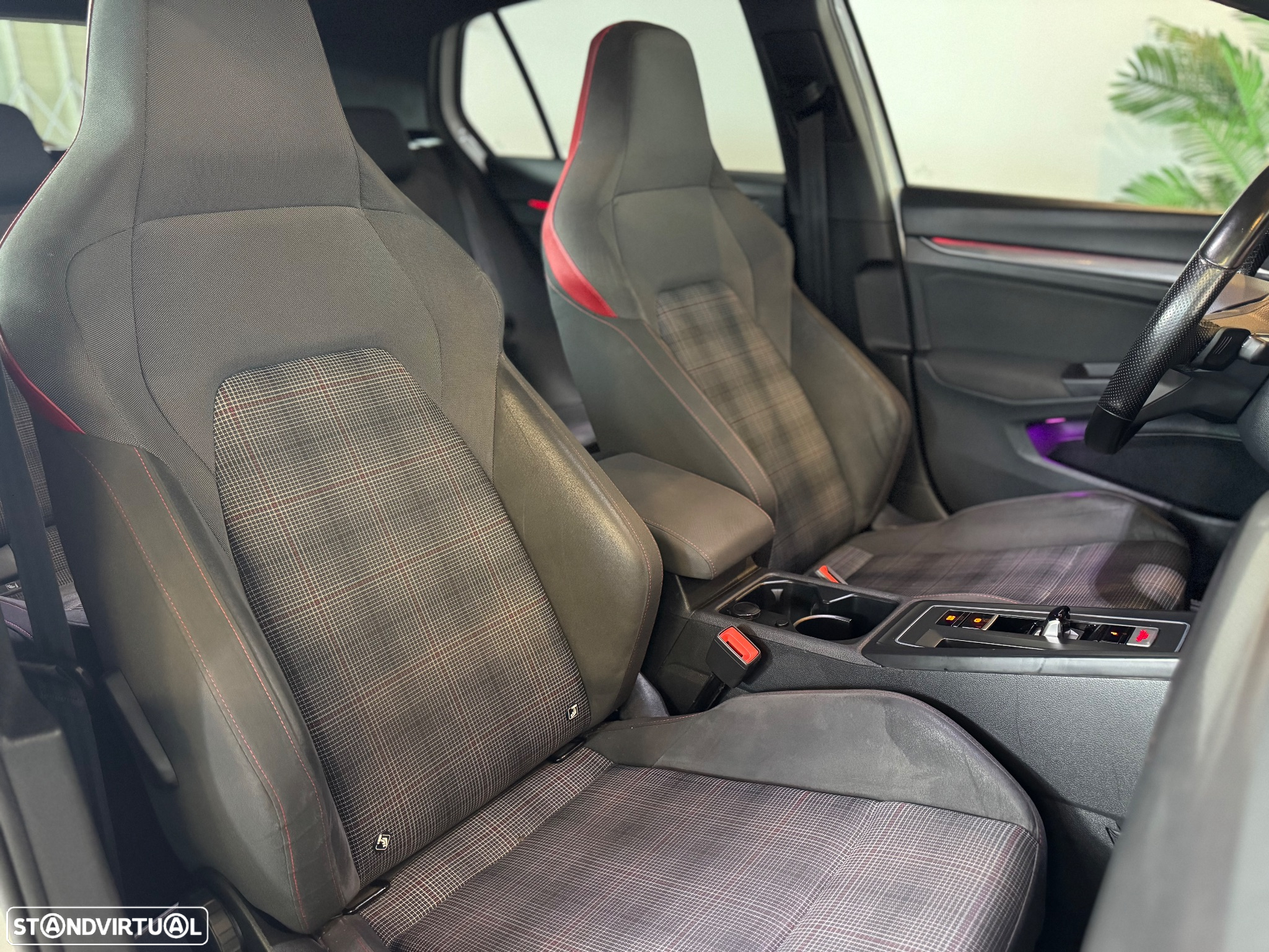 VW Golf 2.0 TSI GTI DSG Performance - 41