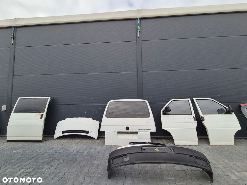 KAROSERIA VW T4 96r.-> CZERWONA / CZERWONY /  BIAŁE / BIAŁA ( R902 ) - 27