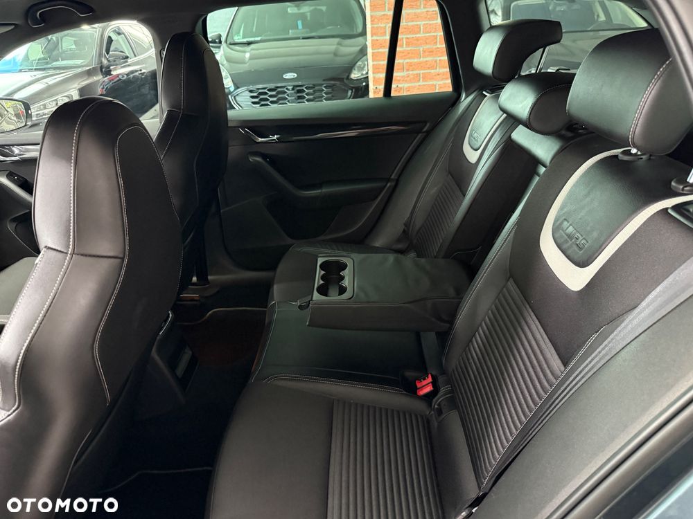 Skoda Octavia 2.0 TDI DSG RS - 15