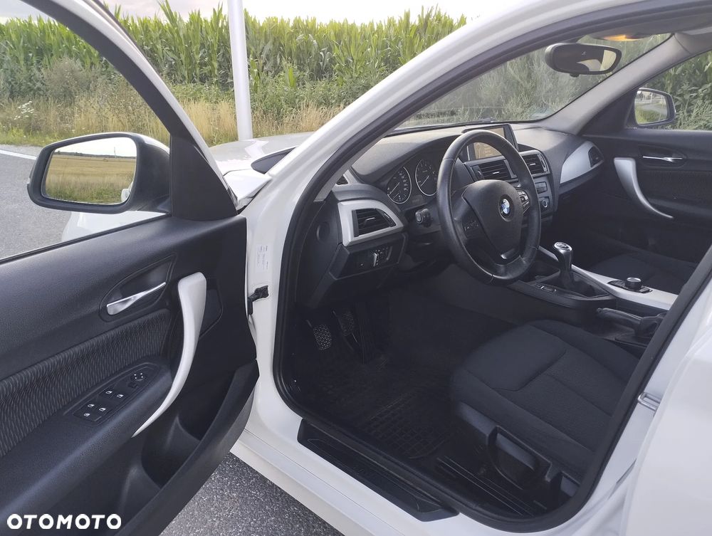 BMW Seria 1 114i - 8