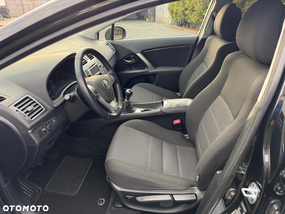 Toyota Avensis 1.8 Executive - 18