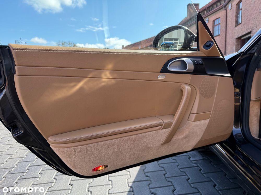 Porsche 911 Carrera 4S PDK - 25