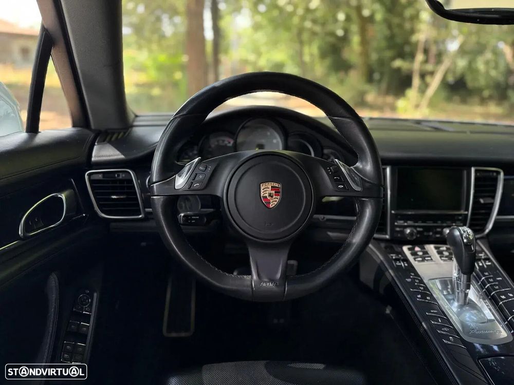 Porsche Panamera - 34