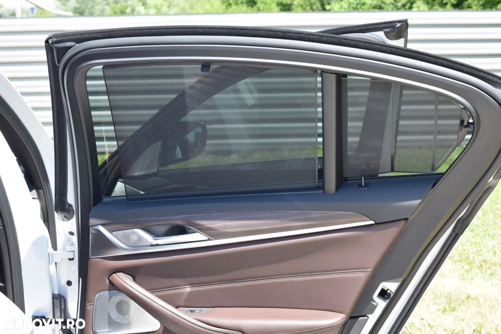BMW Seria 5 530e Aut. - 13